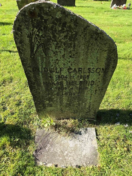 Grave number: T A D   828-829