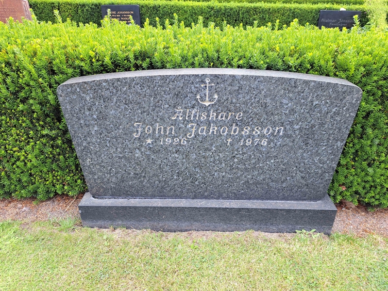 Grave number: NY A   183, 184, 185