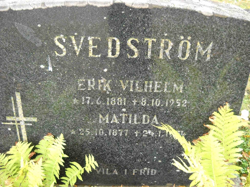 Grave number: 3 MB 15 52