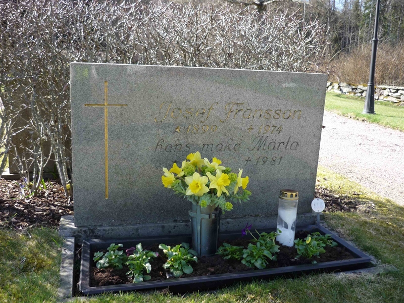 Grave number: ÖD 06  192, 193