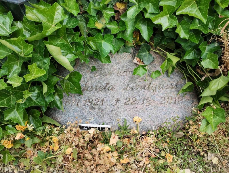 Grave number: NÅ 40    21