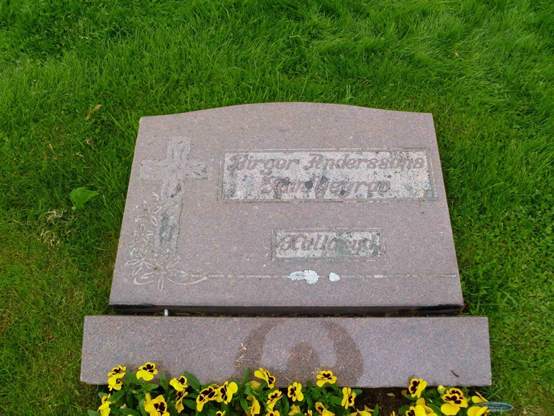 Grave number: ÖGG V   26, 27