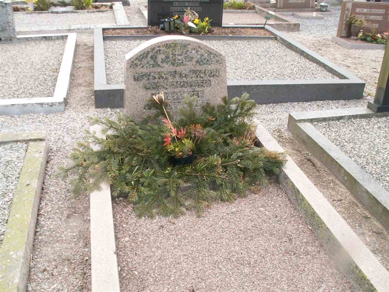 Grave number: TG 007  1055
