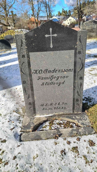 Grave number: M G 01 84-85