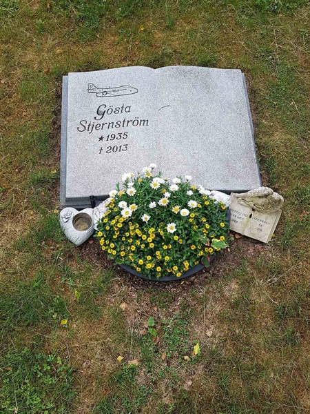 Grave number: 01 15066