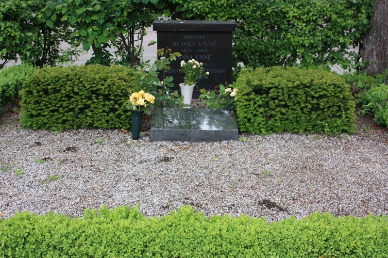 Grave number: Ö NSÄ    87, 88