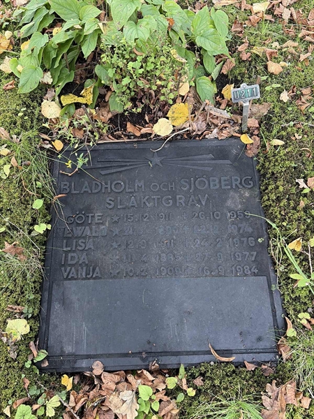 Grave number: 1 U   211