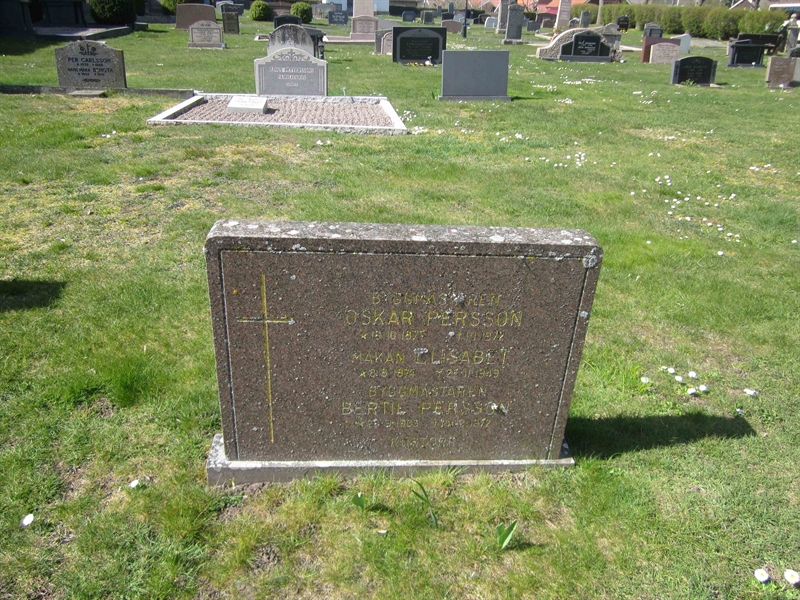 Grave number: 04 C   64, 65, 66
