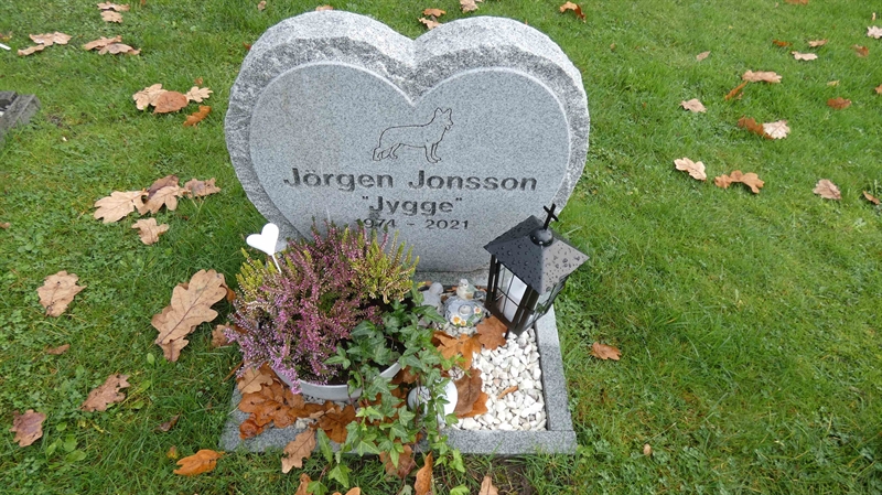 Grave number: SN D   173