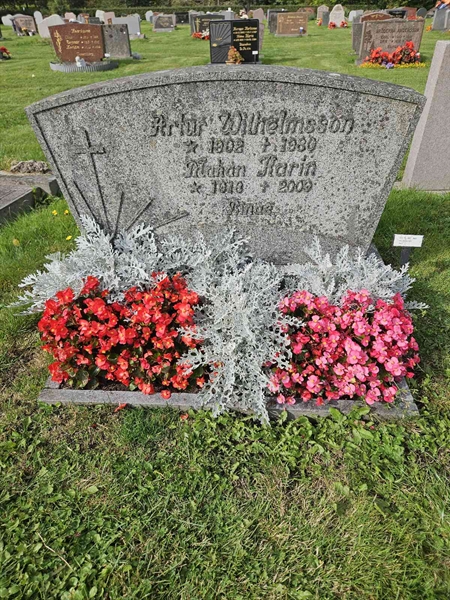 Grave number: Fr 8   467-468