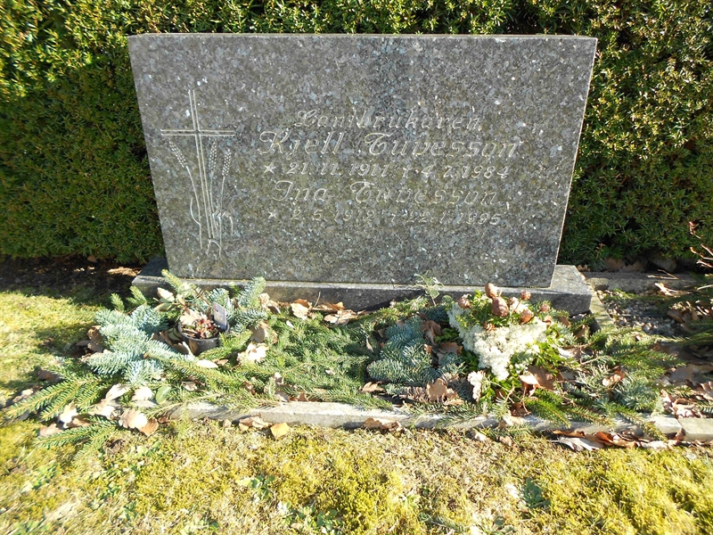 Grave number: NÅ N6    38, 38b