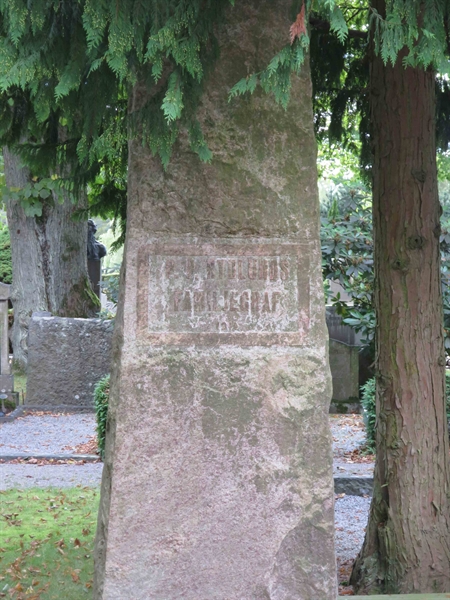 Grave number: HÖB 5   129