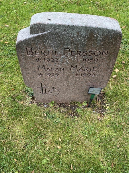 Hautatunnus: 2 C  1004-1005