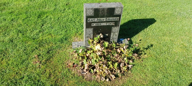 Grave number: 2 D   065