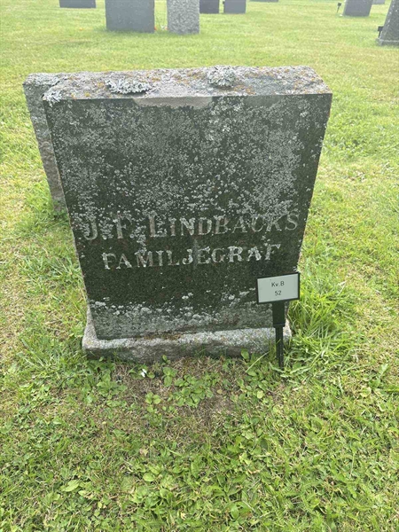 Grave number: 003 B    52
