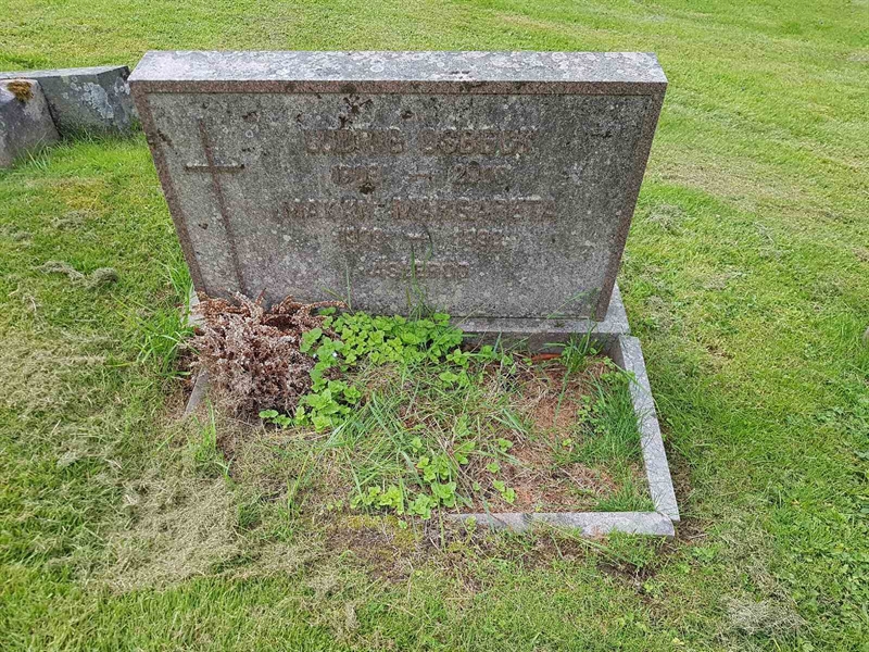 Grave number: 06 60722