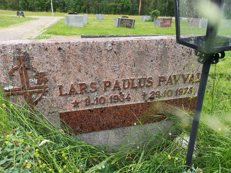 Grave number: NK 08    33