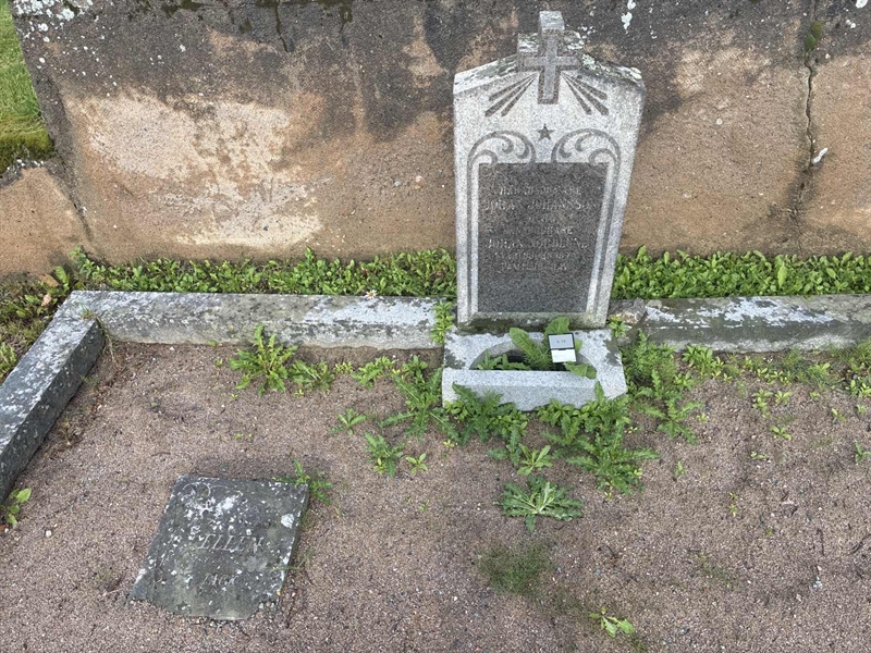 Grave number: 1 G    73
