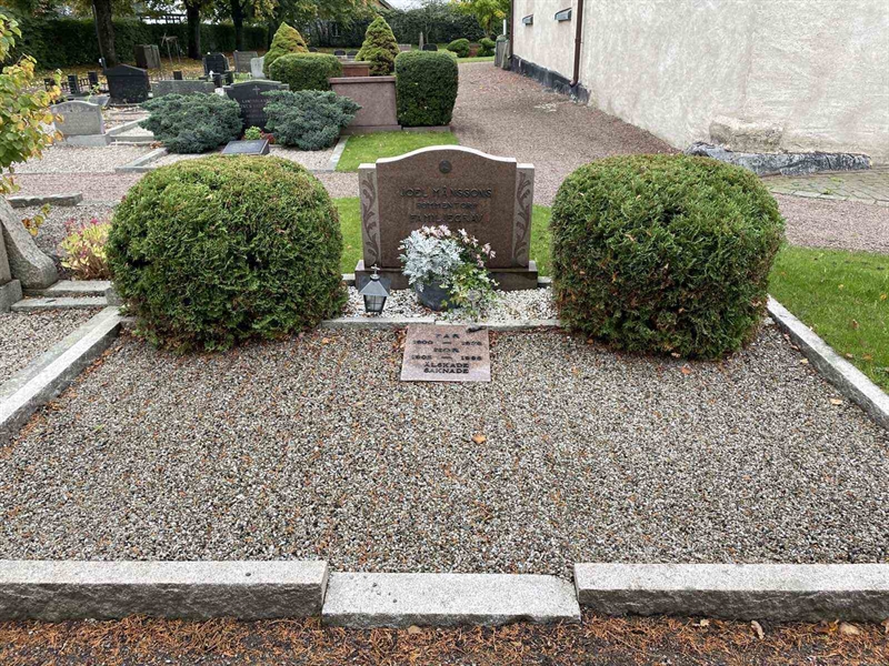 Grave number: ÖV A    16