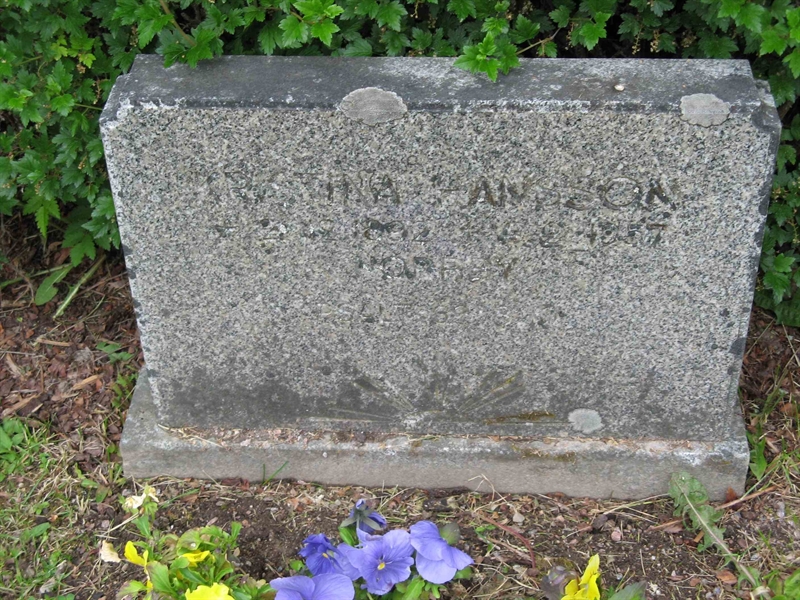 Grave number: A E  114