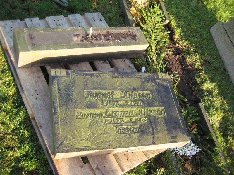 Grave number: ÖKK 5    98, 99