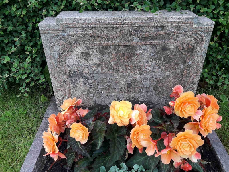 Grave number: BR A    73