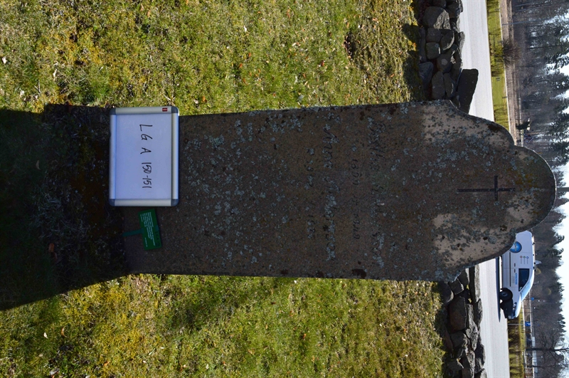 Grave number: LG A   150, 151
