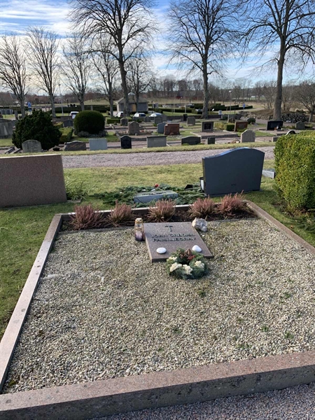 Grave number: SÖ B   136, 137