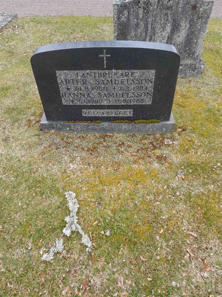 Grave number: 30 A 15-16
