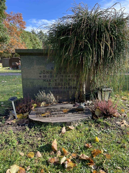 Grave number: VV 5   205, 206