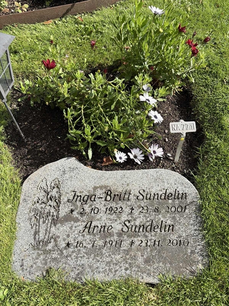 Grave number: 1 NA   771