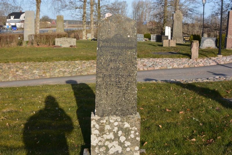 Grave number: B1 2    17