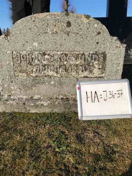 Grave number: HA J    36, 37