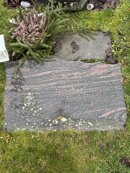 Grave number: Ärt 60 32    76