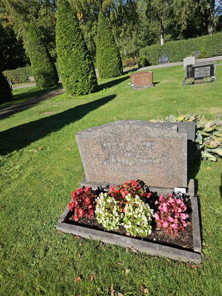 Grave number: Fr 7   388-389