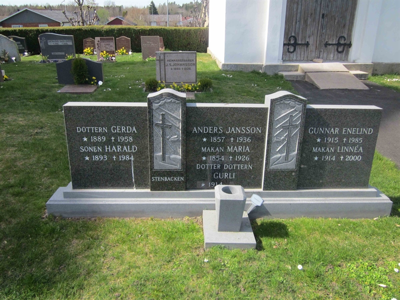 Grave number: 04 D   53, 54, 55
