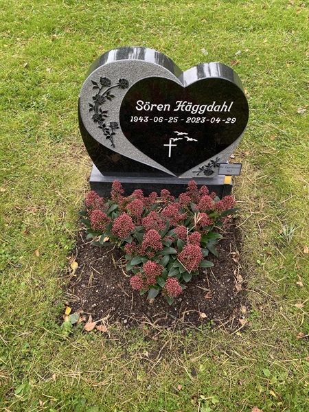 Hautatunnus: 2 C   942