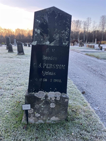 Hautatunnus: 2 C    92