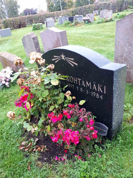 Grave number: NK F B  1015