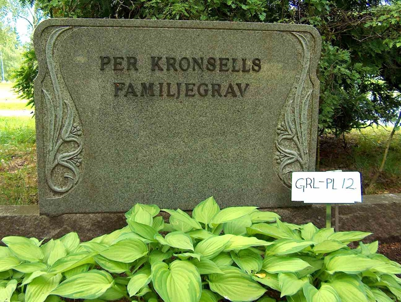 Grave number: HÖB GL.R    12