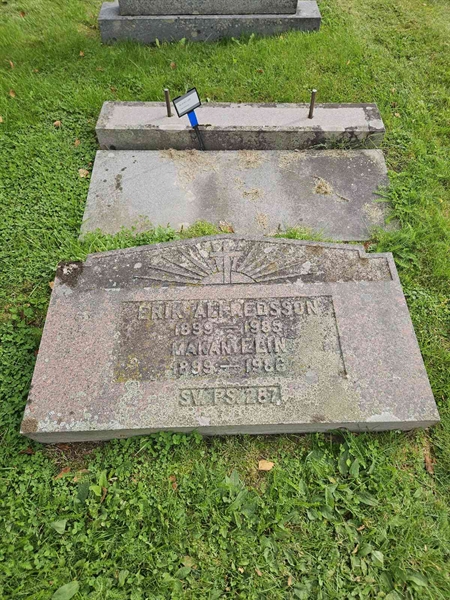 Grave number: Fr 8   357-358