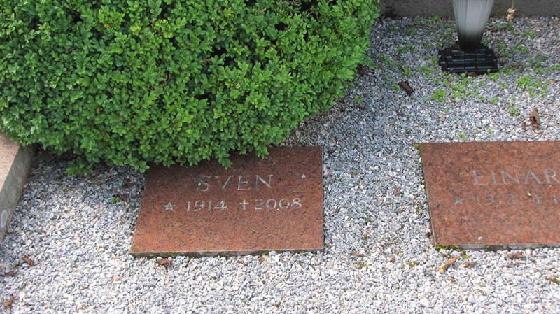 Grave number: HG DUVAN   414, 415