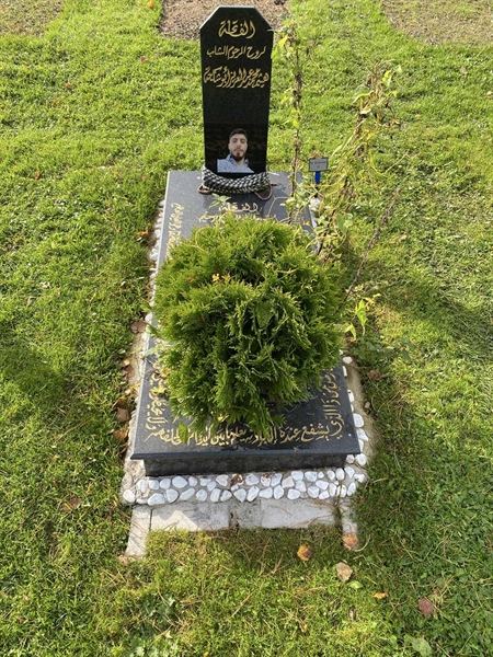 Gravnummer: 2 G    72