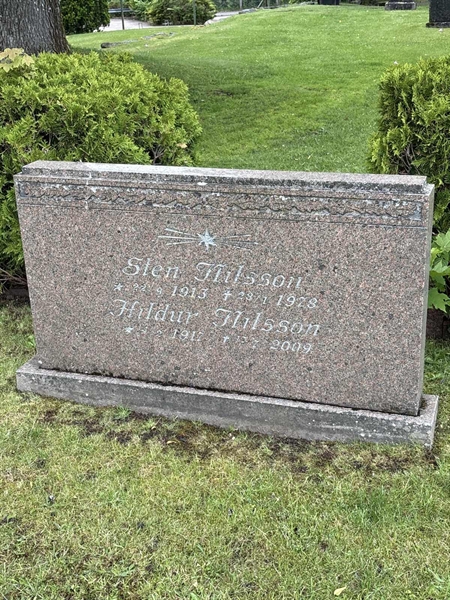 Grave number: SKF E   118, 119