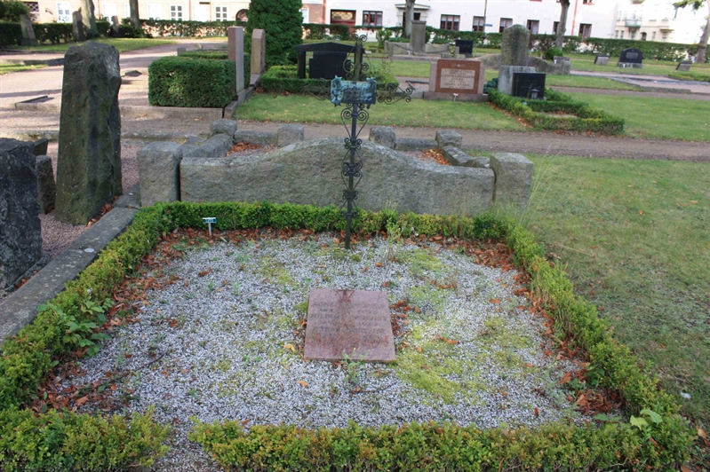 Grave number: Ö 13i   188, 189