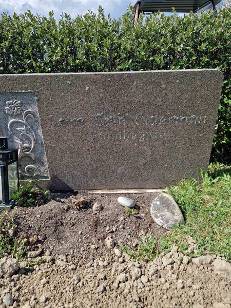 Grave number: 501 08 1134-1136