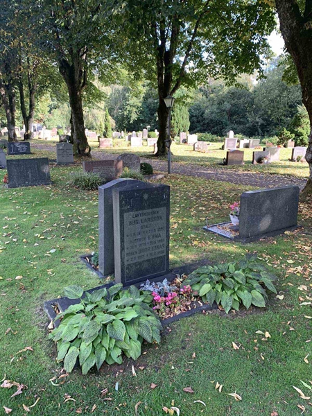 Grave number: NK B 421, 422, 423, 424