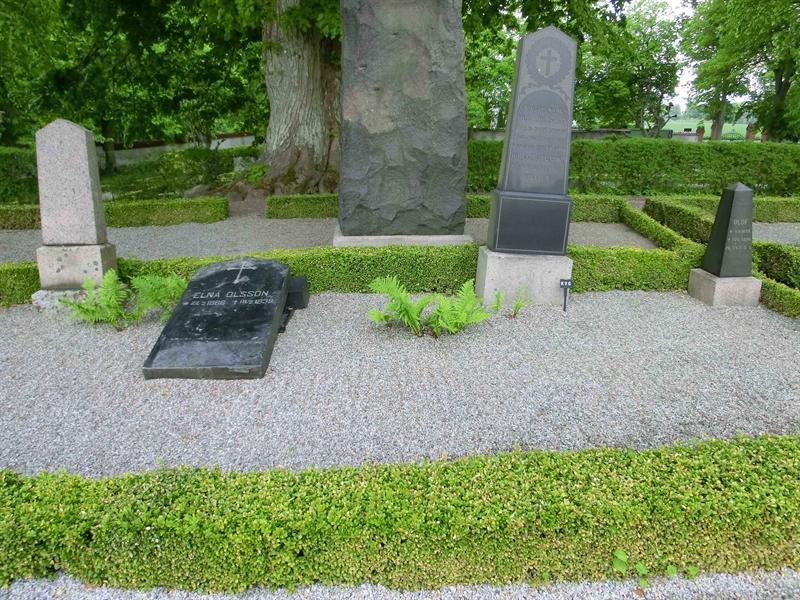 Grave number: KÄ A 040-043