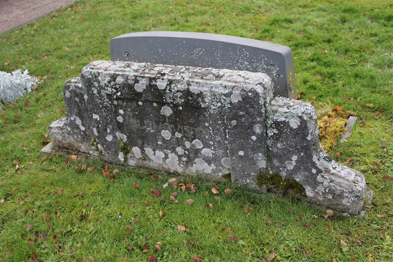 Grave number: A D  225