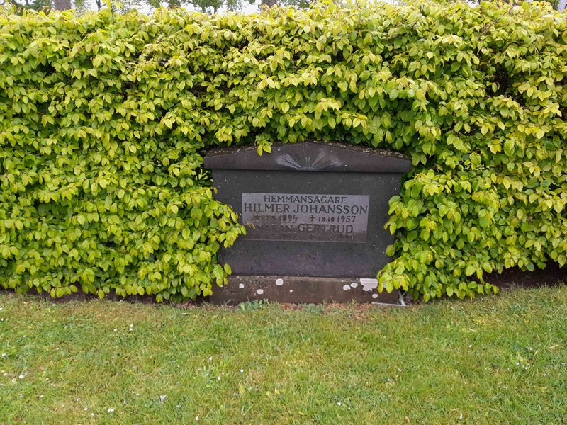 Gravnummer: ROG F  113, 114